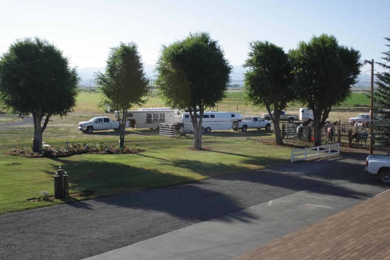Rim Rock Motel Alturas Dış mekan fotoğraf
